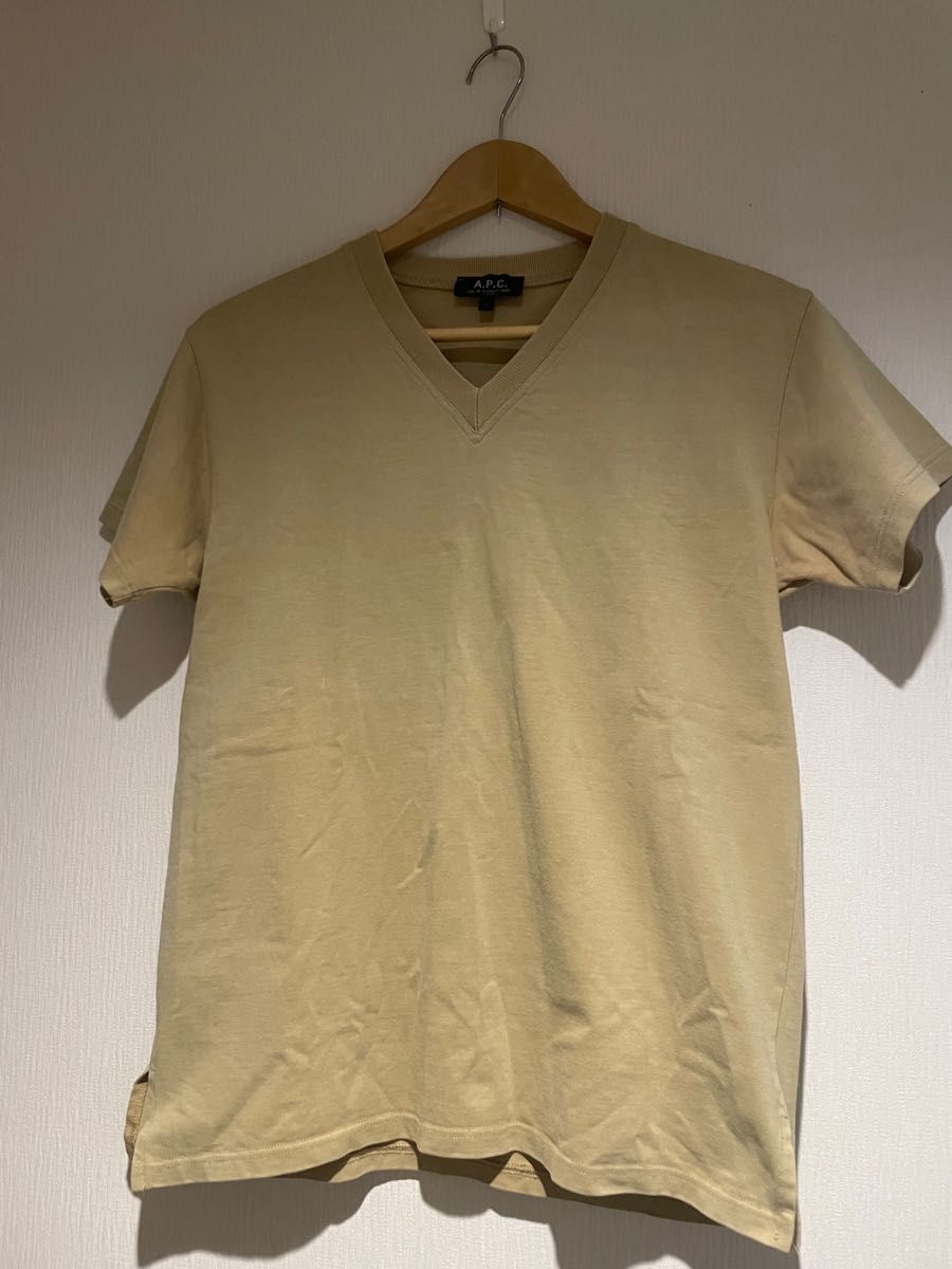 A.P.C. VネックTシャツ