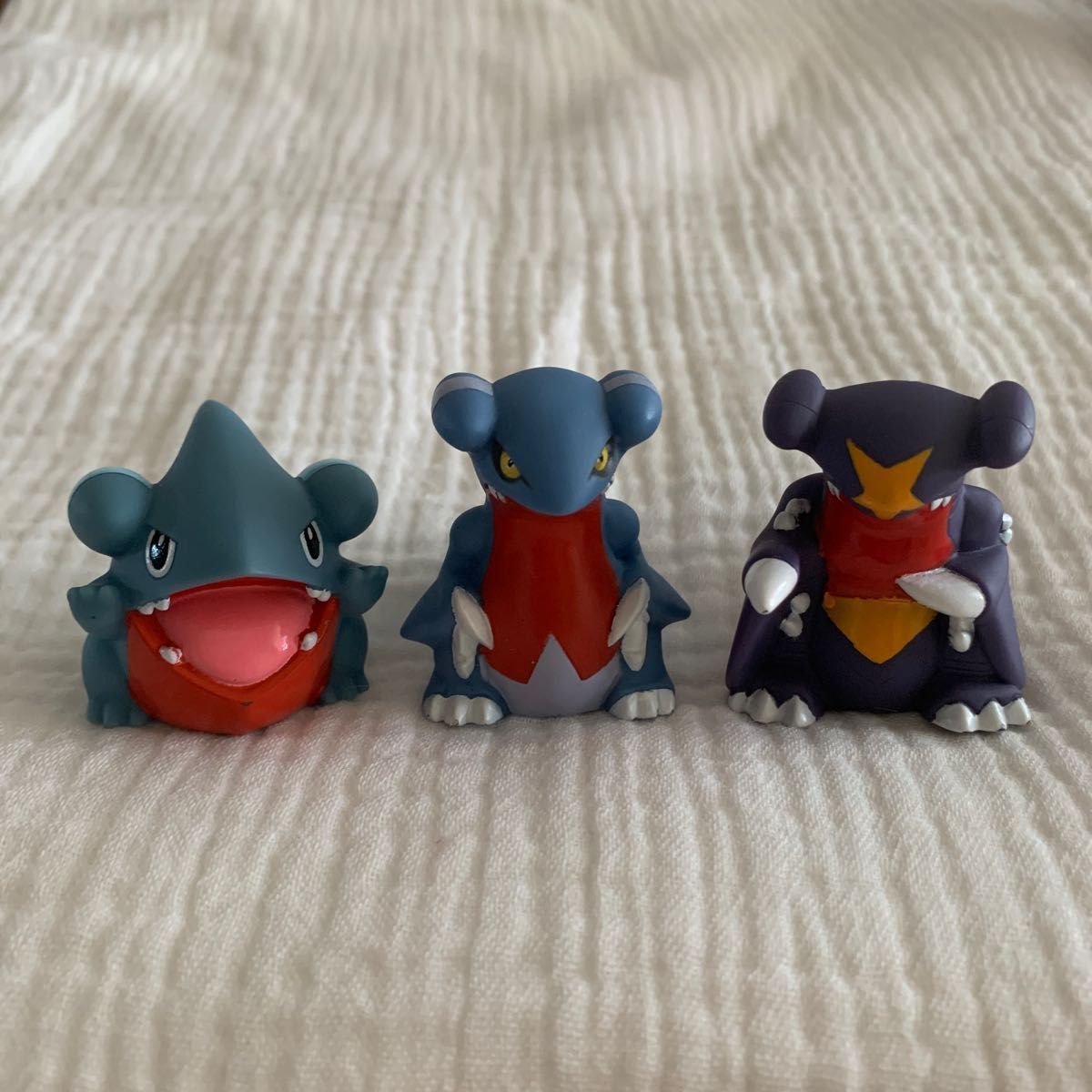 ガブリアス ポケモンキッズ 指人形 フィギュア ガブリアス ポケモンキッズ 指人形 フィギュア