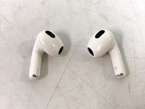 SQK180010SGM Apple AirPods ワイヤレスイヤホンMME73J/A 第3世代A2565