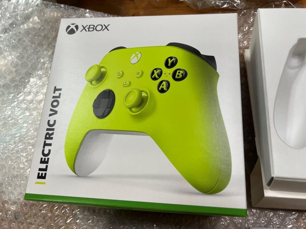 XBOX Series コントローラ エレクトリックボルト / Electric Volt 新品同様 送料無料 同梱可 XBOX Series コントローラ エレクトリックボルト / Electric Volt 新品同様 送料無料 同梱可