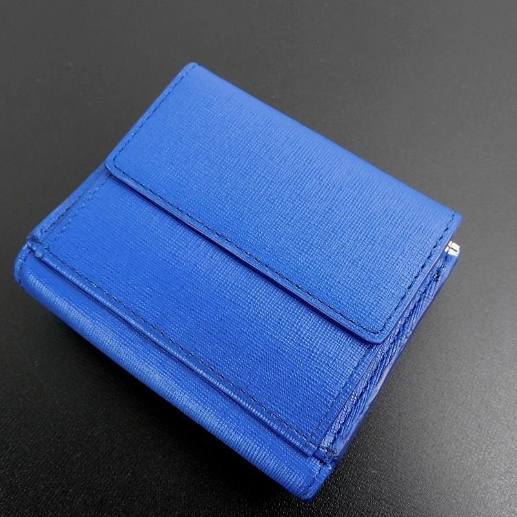  новый товар обычная цена 12,100 иен Castelbajac кошелек три складывать голубой телячья кожа type вдавлено . принт рисунок CASTELBAJAC [B2165]