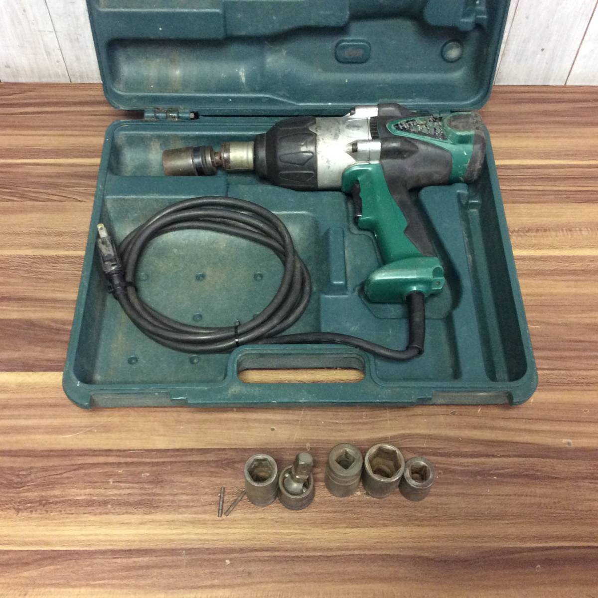 早い者勝ち 【TH-9093】中古品 HITACHI ヒタチ インパクトレンチ WR16SA ケース + 付属品有り 日立 本体 早い者勝ち 【TH-9093】中古品 HITACHI ヒタチ インパクトレンチ WR16SA ケース + 付属品有り 日立 本体
