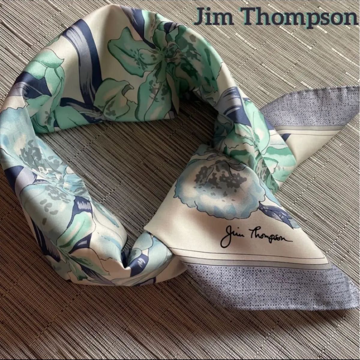 Jim thompson ジムトンプソン 大判シルクスカーフ(花柄・グレイッシュブルー＆グリーン)82cm×82cm