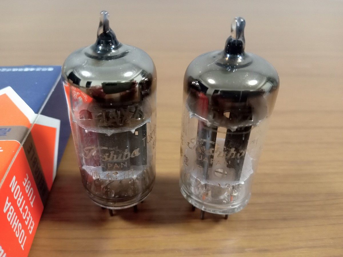 真空管 東芝 TOSHIBA 高信頼管 5751 2本 + 通信用 12AX7 オマケ 真空管 東芝 TOSHIBA 高信頼管 5751 2本 + 通信用 12AX7 オマケ