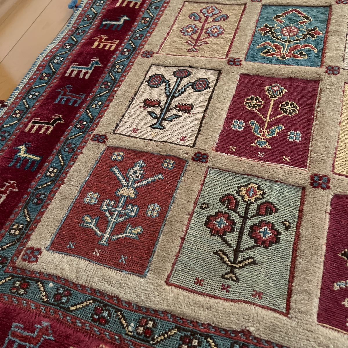 ゾランヴァリー バルーチ スマック キリム ペルシャ絨毯 手織りラグ