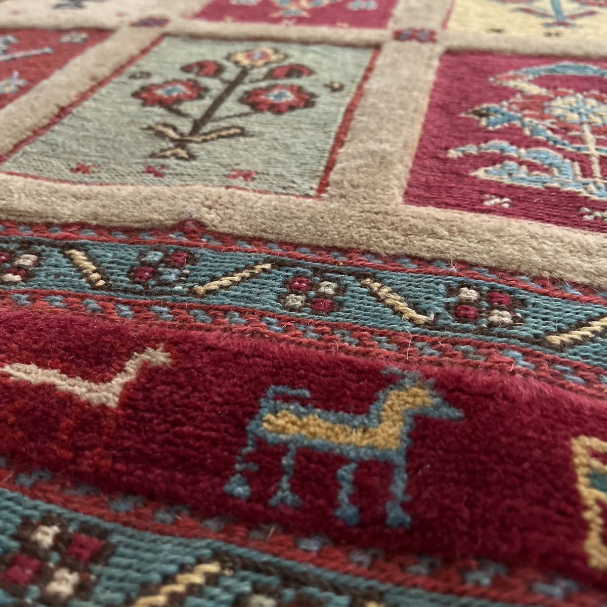 ゾランヴァリー バルーチ スマック キリム ペルシャ絨毯 手織りラグ