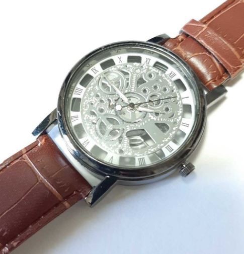 新品　未使用　スケルトン メンズ 腕時計 アナログ ウォッチ デザイン レザー風 ストラップ　時計　レディース　腕時計　茶色　ブラウン　_画像1
