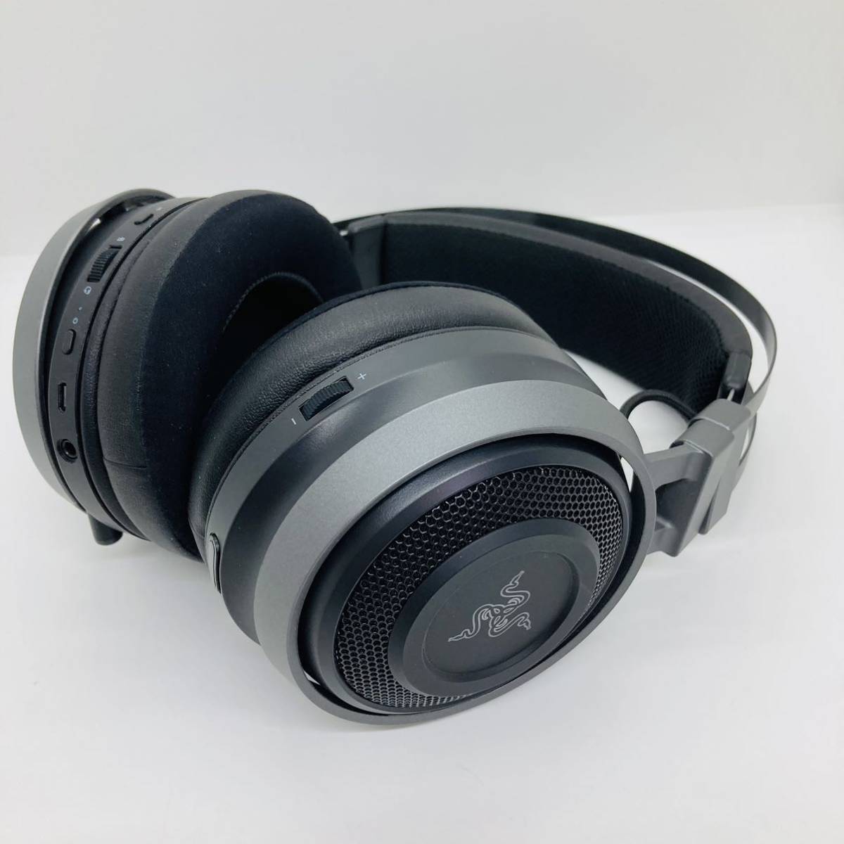 本格派ま! Razer Nari RZ04-02670100-R3M1 冷却ジェルパッド 無線