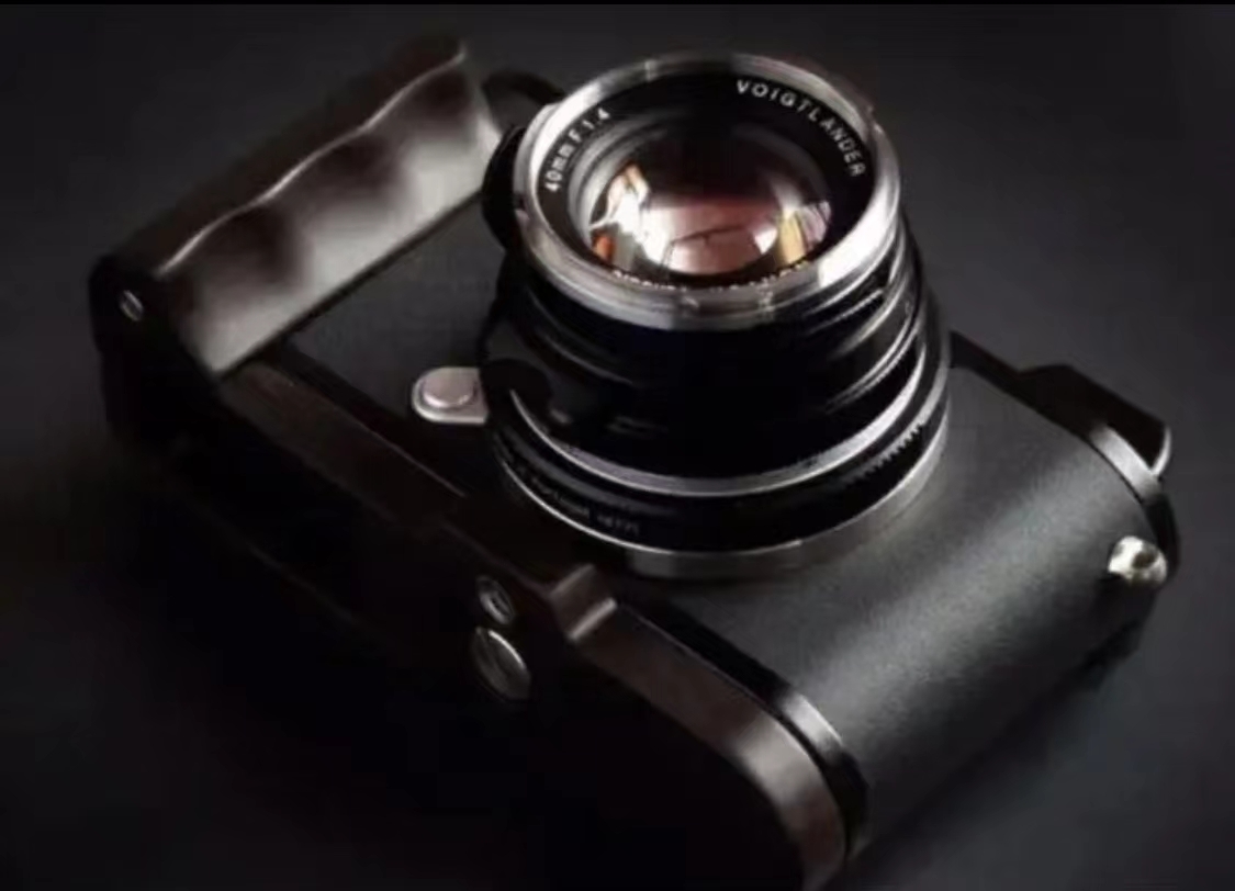新品 LEICA ライカ CL用 ハンドグリップ(黒檀/エボニー)|Yahoo 新品 LEICA ライカ CL用 ハンドグリップ(黒檀/エボニー)|Yahoo