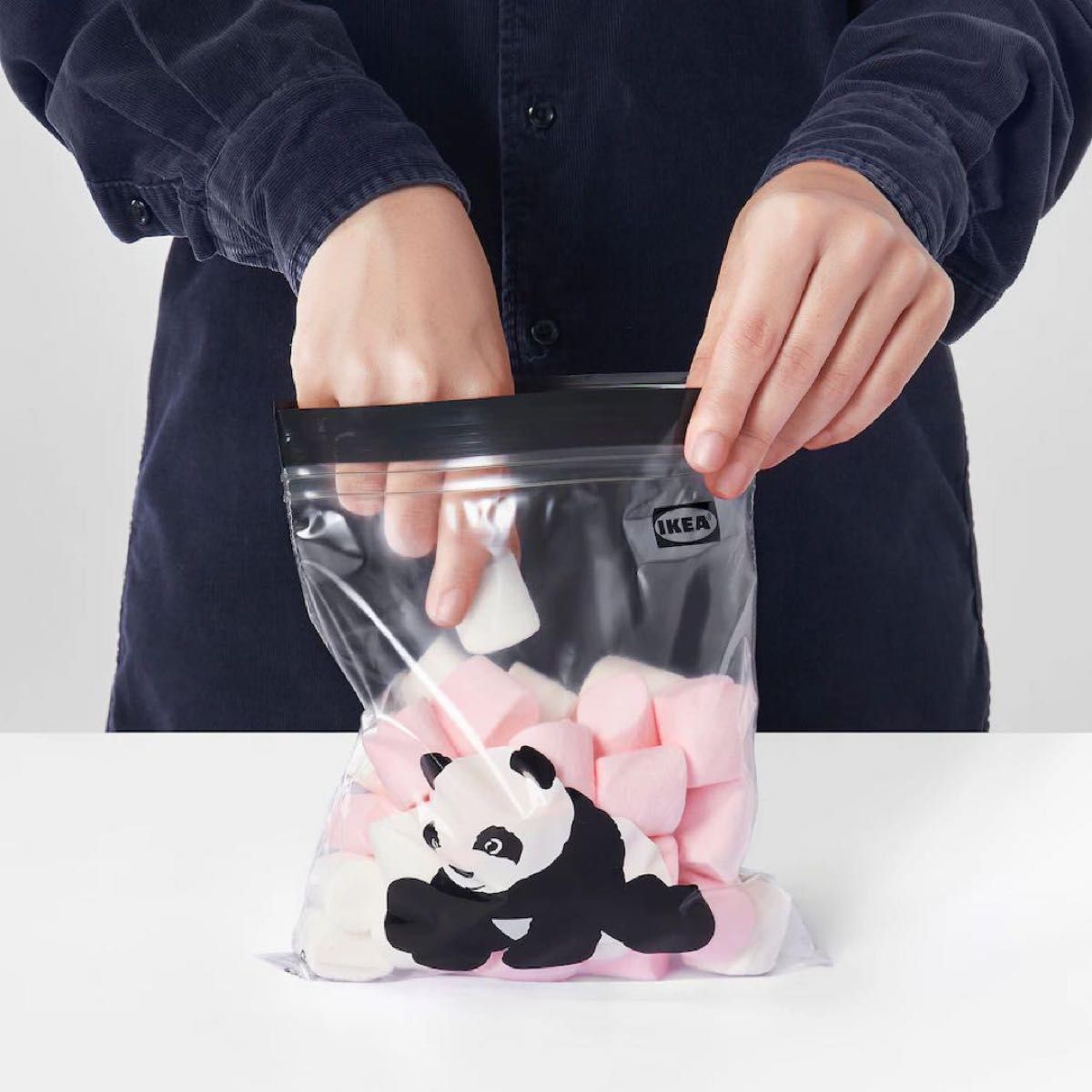 IKEA limited 限定商品】フリーザーバッグ ジップロック1L 18枚 IKEA limited 限定商品】フリーザーバッグ ジップロック1L 18枚