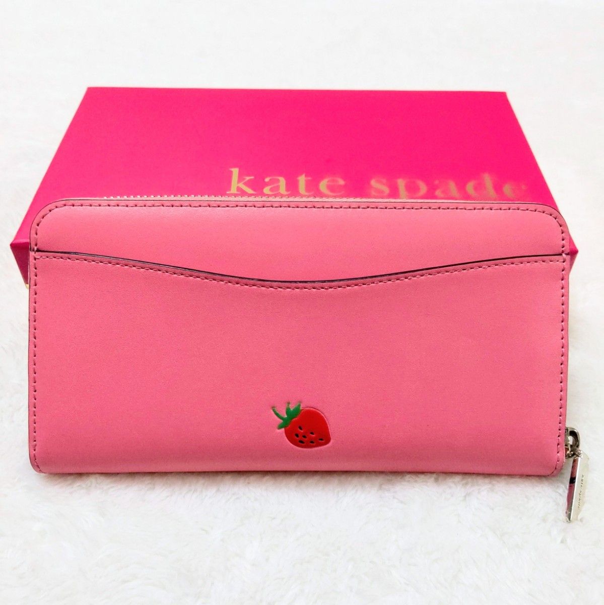 kate spade 長財布 ラウンドジップ ピンク いちご イチゴ kate spade 長財布 ラウンドジップ ピンク いちご イチゴ
