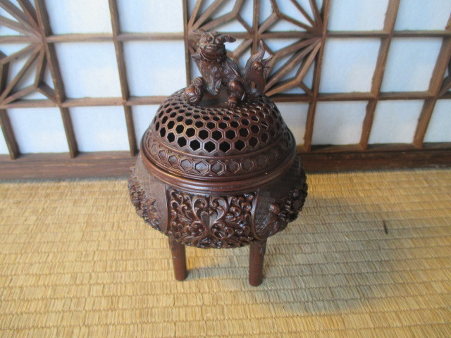 和》彫金師佐野宏采造在銘銅製獅子三つ脚香炉香道具透かし彫り茶道具床