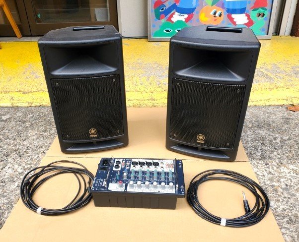 GY0016 YAMAHA STAGEPAS 300 портативный PA система 