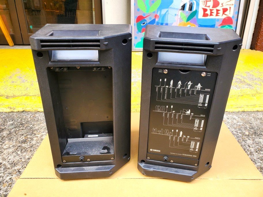 GY0016 YAMAHA STAGEPAS 300 портативный PA система 