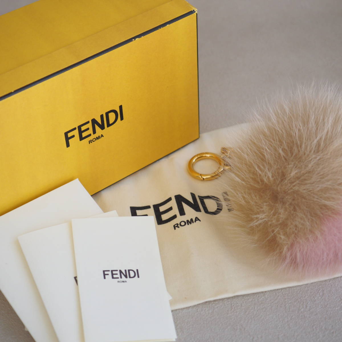  Fendi FENDIpompon charm key holder pink beige fox fur real fur 7AR259 G31 bonbon Monstar 