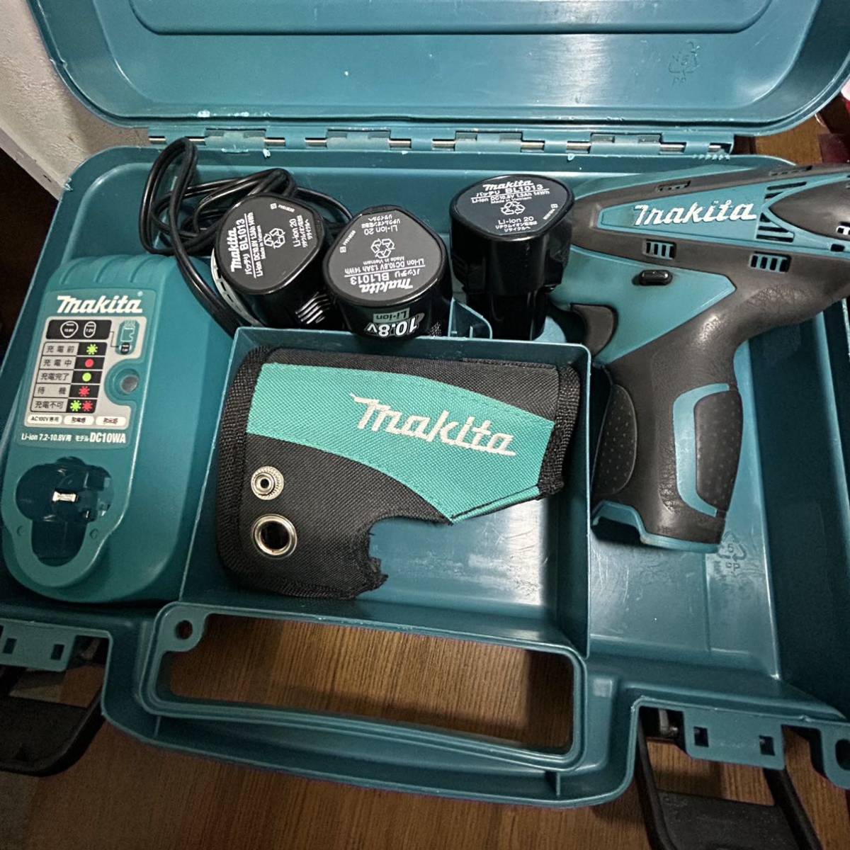 新しいブランド 【バッテリー3個】 充電器 ケース 本体 DF030DWX ドライバドリル 10.8V マキタ makita 中古品 ホルスター付 DC10WA BL1013 DF030D 本体 新しいブランド 【バッテリー3個】 充電器 ケース 本体 DF030DWX ドライバドリル 10.8V マキタ makita 中古品 ホルスター付 DC10WA BL1013 DF030D 本体
