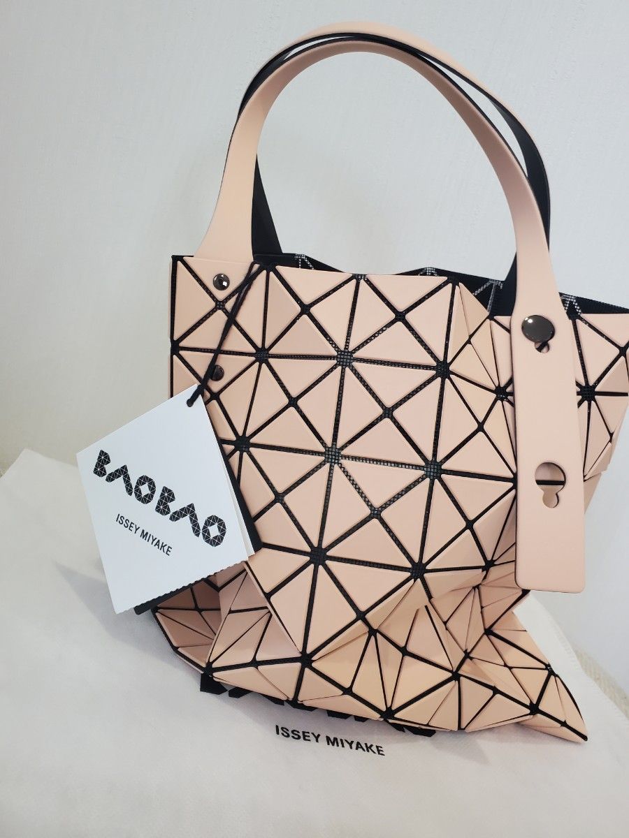 2023年4月限定デザイン 新品BAOBAO ISSEY MIYAKE トートバッグ|Yahoo