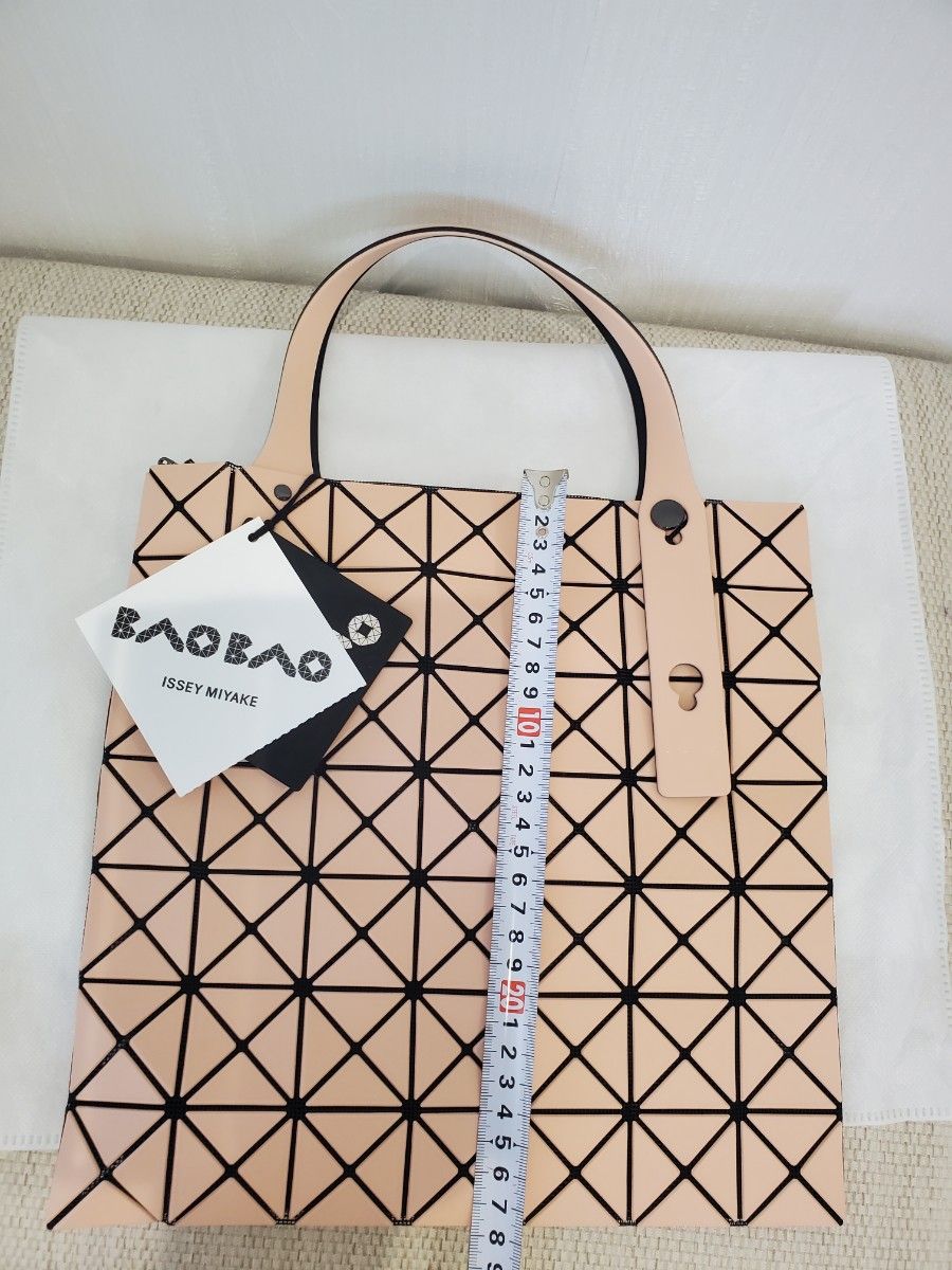 2023年4月限定デザイン 新品BAOBAO ISSEY MIYAKE  トートバッグ