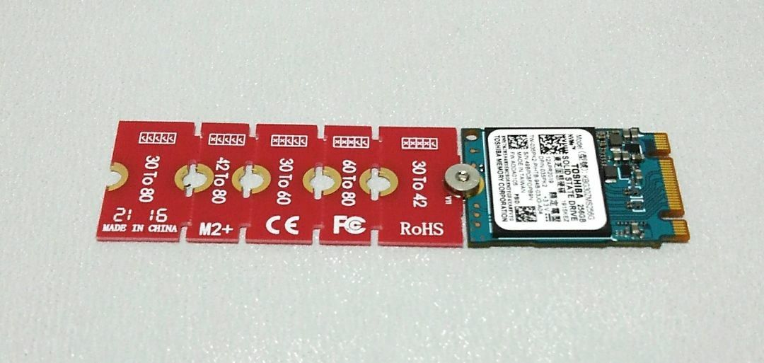 東芝 M 2 NVMe 2230 SSD 256GB KBG30ZMS256G 延長カード付 東芝 M 2 NVMe 2230 SSD 256GB KBG30ZMS256G 延長カード付