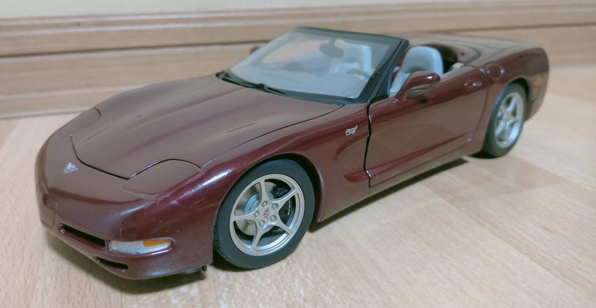 ☆ 1/18 オートアート シボレー コルベット C5 AUTOart CHEVROLET CORVETTE 50th Anniversary Collection ミニカーの画像1