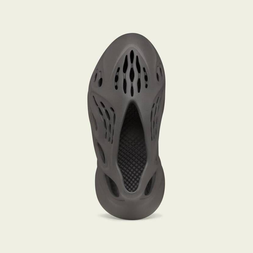 新品 28.5 cm US 10 adidas YEEZY Foam Runner Carbon アディダス