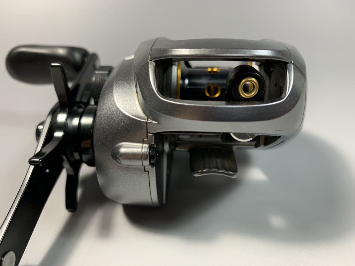 送料無料】 シマノ SHIMANO 09アルデバランMG7 RIGHT 右ハンドル 美
