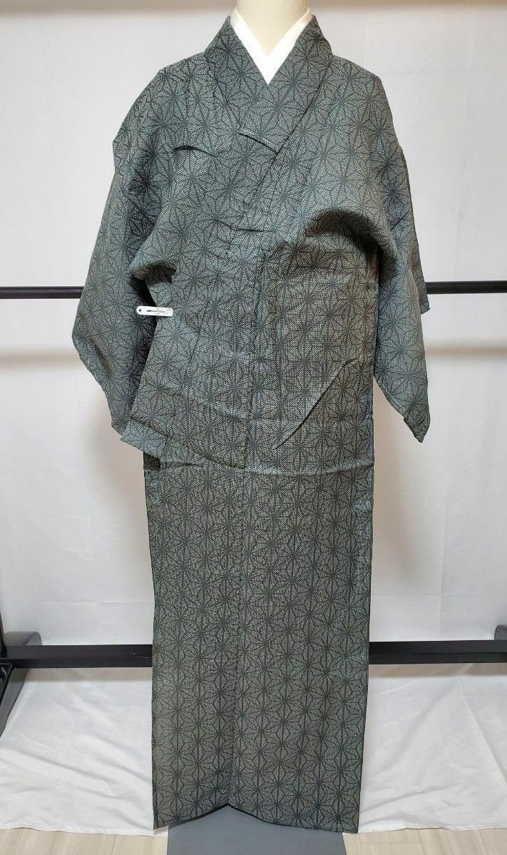 1341-115番　単衣　着物　紬小紋　麻の葉柄　お買い得品