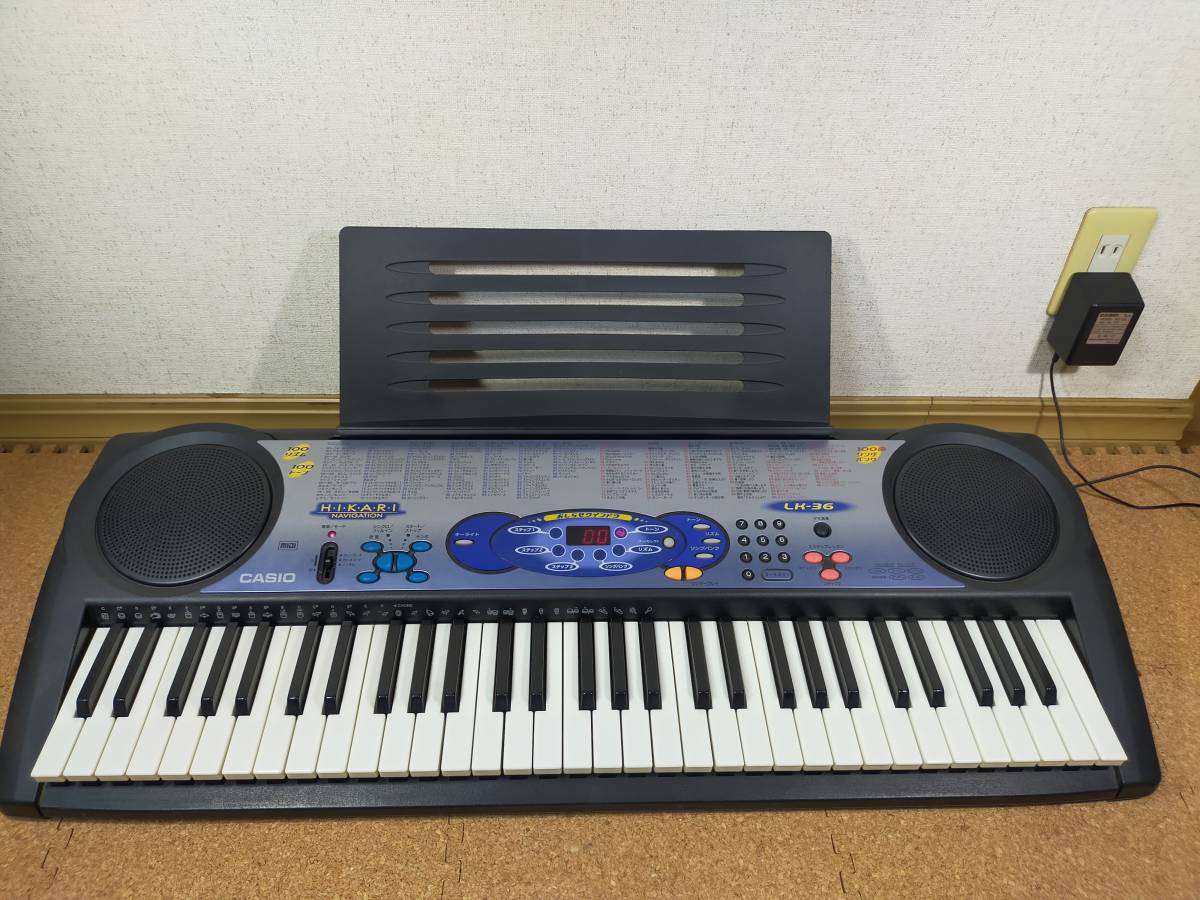 CASIO 電子ピアノ LK-36光ナビゲーションシステム搭載61鍵盤