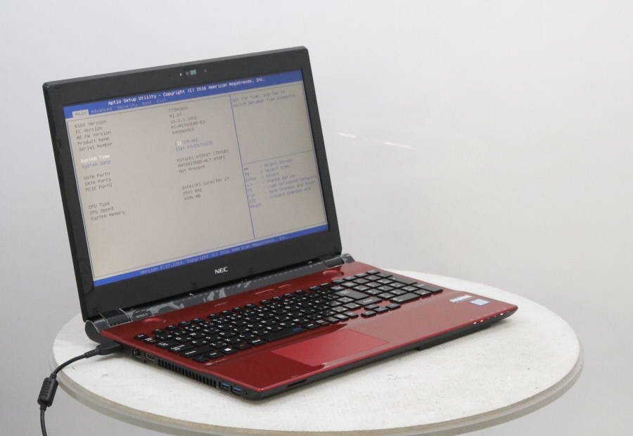 NEC PC-NS700EAR-E3 LAVIE NS700/E Core i7 6500U 2.50GHz 4GB 750GB