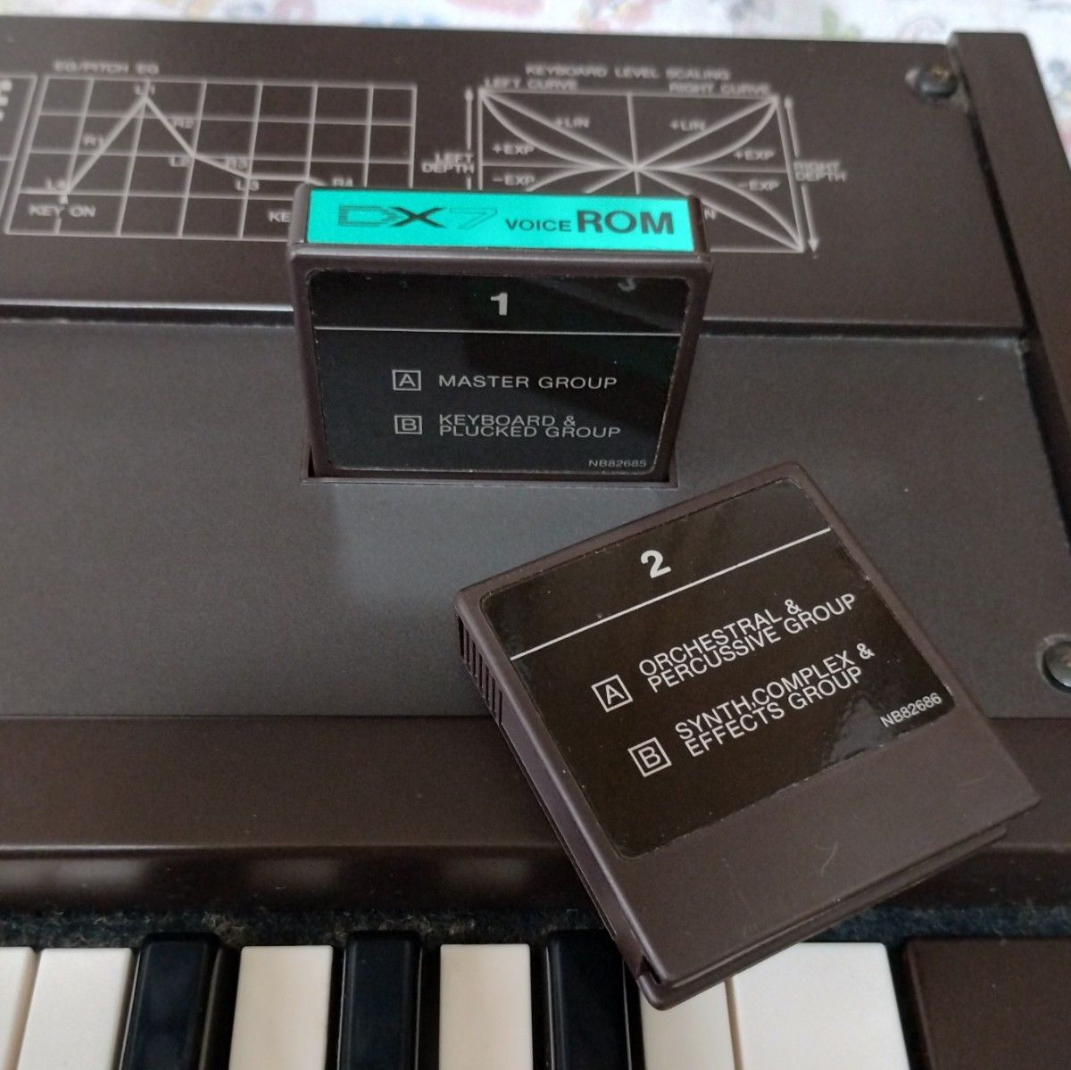YAMAHA「DX7」音色カートリッジ「ROM 1 & 2」 2本セット|Yahoo YAMAHA「DX7」音色カートリッジ「ROM 1 & 2」 2本セット|Yahoo