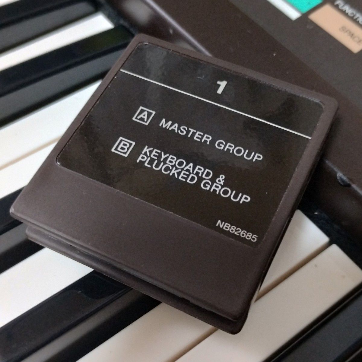 YAMAHA「DX7」音色カートリッジ「ROM 1 & 2」 2本セット|Yahoo YAMAHA「DX7」音色カートリッジ「ROM 1 & 2」 2本セット|Yahoo