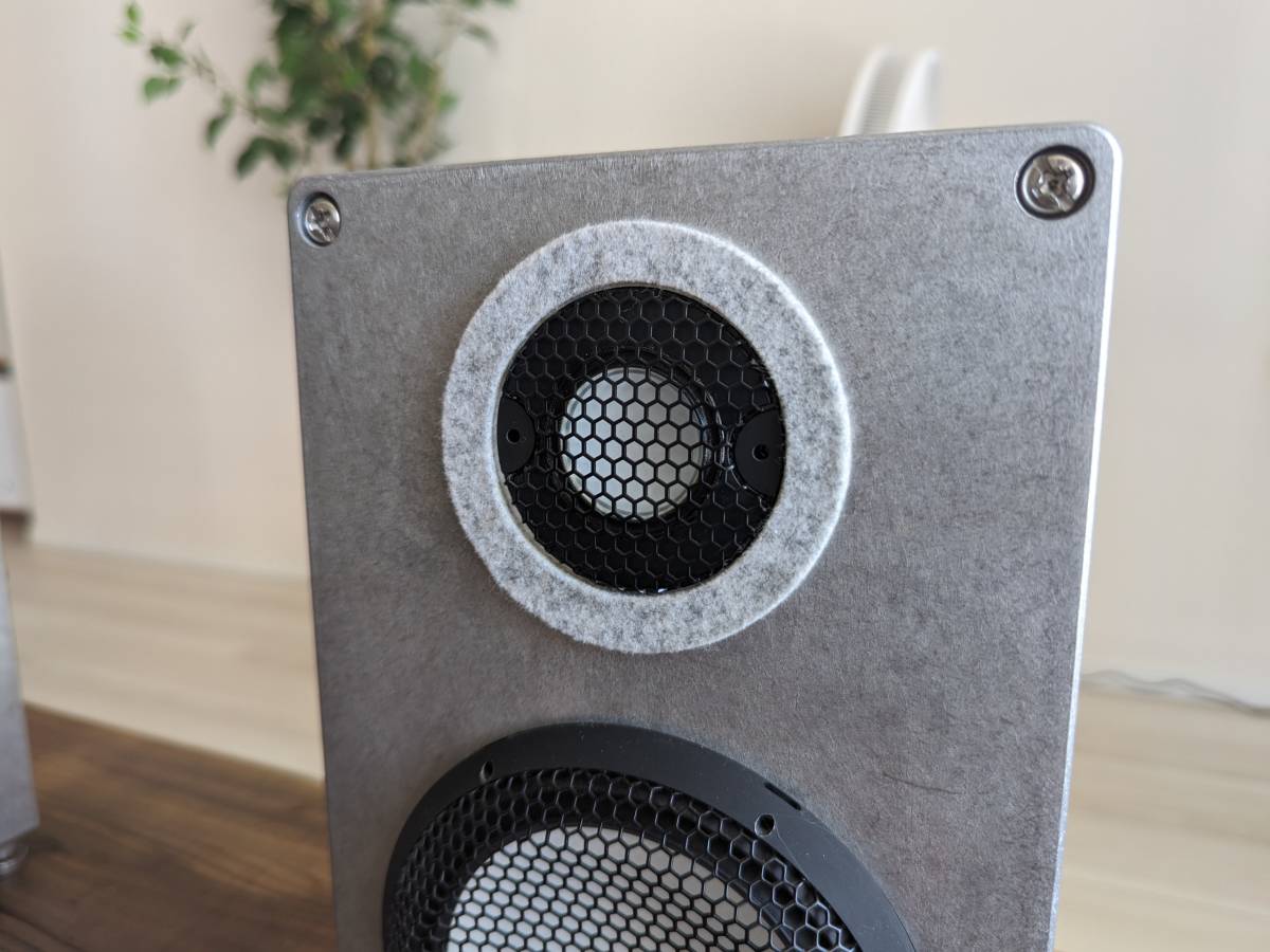 [ high-end original work goods ]Accuton Cell next generation unit installing small size made of metal speaker 