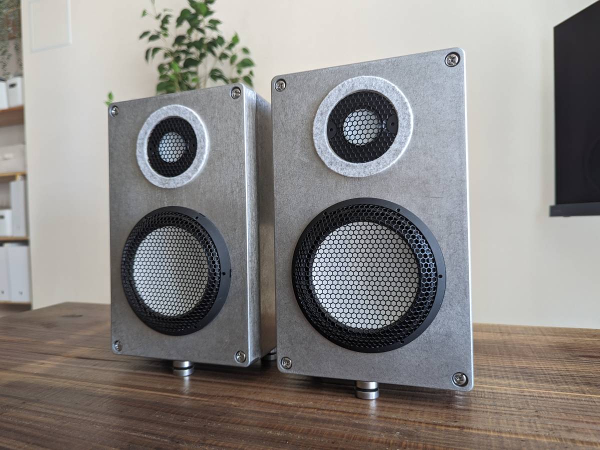 [ high-end original work goods ]Accuton Cell next generation unit installing small size made of metal speaker 
