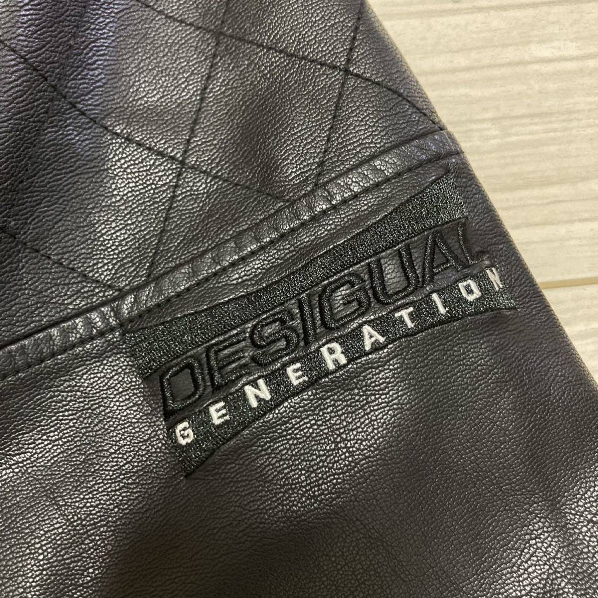良品 Desigual デシグアル シンセティックレザー ライダース 良品 Desigual デシグアル シンセティックレザー ライダース