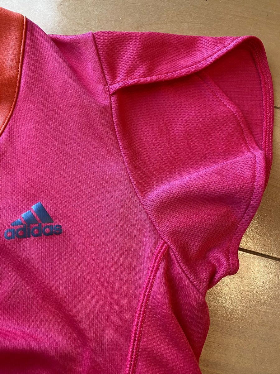 アディダス　テニスウェア　半袖シャツ　Tシャツ　ジム　ヨガ　トレーニングウェア　ピンク　赤