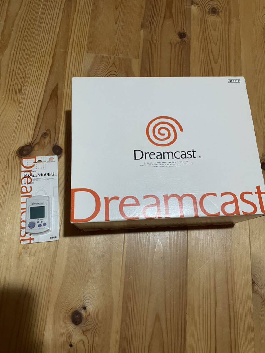 新品未使用　SEGA セガ Dreamcast ドリームキャスト　本体　HKT-3000 、SEGA ヒシュアルメモリー 2点まとめ