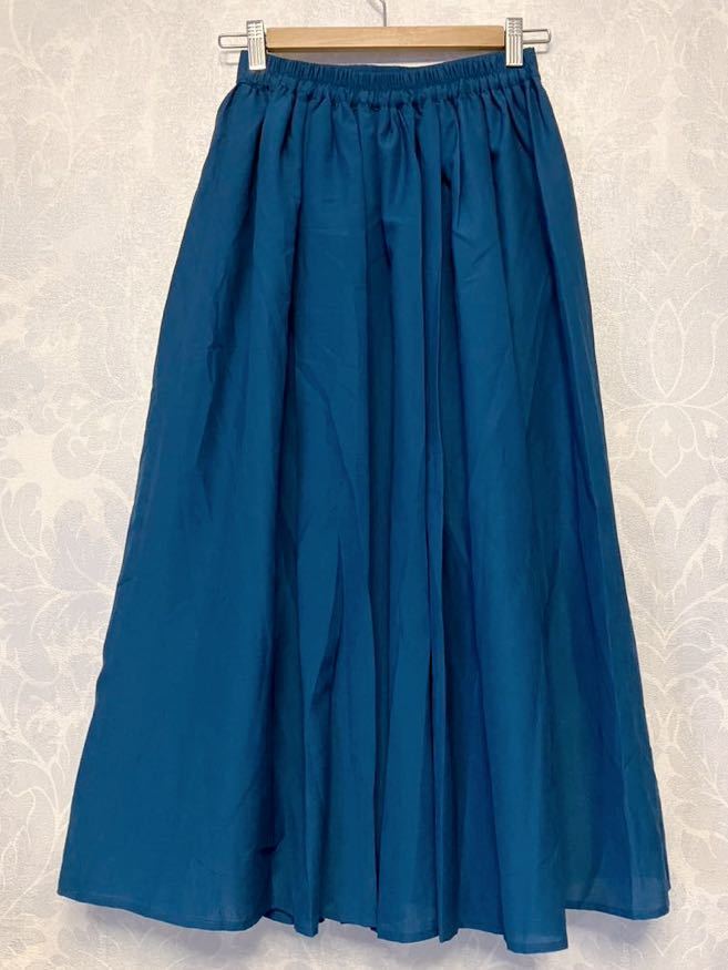 新品 タグ付き ★ Te chichi テチチ ボイルタックギャザースカート ブルー フリーサイズ ★ ロングスカート 青 オフィス ウエストゴム_画像3