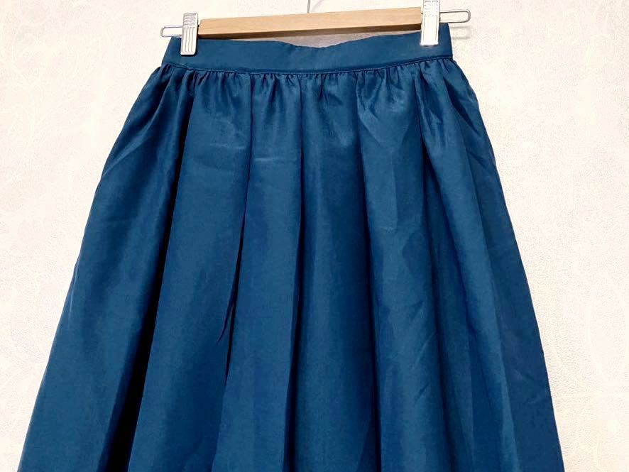 新品 タグ付き ★ Te chichi テチチ ボイルタックギャザースカート ブルー フリーサイズ ★ ロングスカート 青 オフィス ウエストゴム_画像2