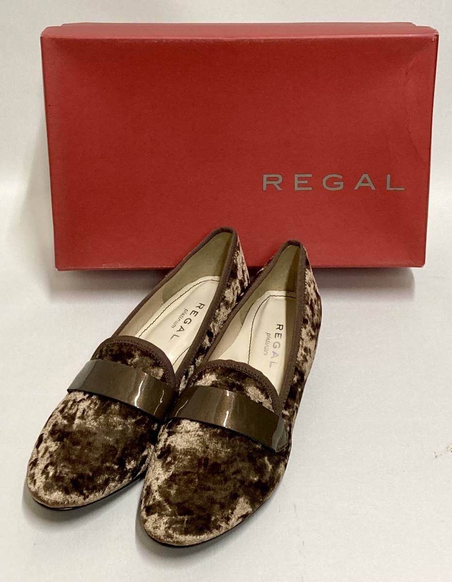 値引きする 新品未使用◇REGAL【リーガル】ベロア調ローファーシューズ