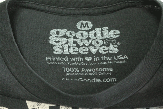 【M】 goodie two sleeves Tシャツ コットン 黒 プリント IT'S TUESDAY SOMEWHERE ビンテージ ヴィンテージ USA 古着 オールド IB1192_画像4