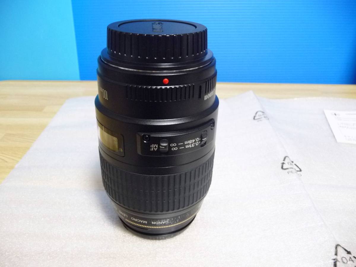 ◆ほぼ新品(展示品) Canon キヤノン カメラレンズ EF100mm F2.8 マクロ USM [マクロレンズ/フルサイズ対応] 保証付 1点限り