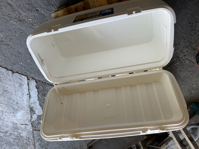 IGLOO USA生産 大型クーラーボックス・ポーラー120 新品未使用品!大容量の定番クーラーを100円スタートにて!|代購幫