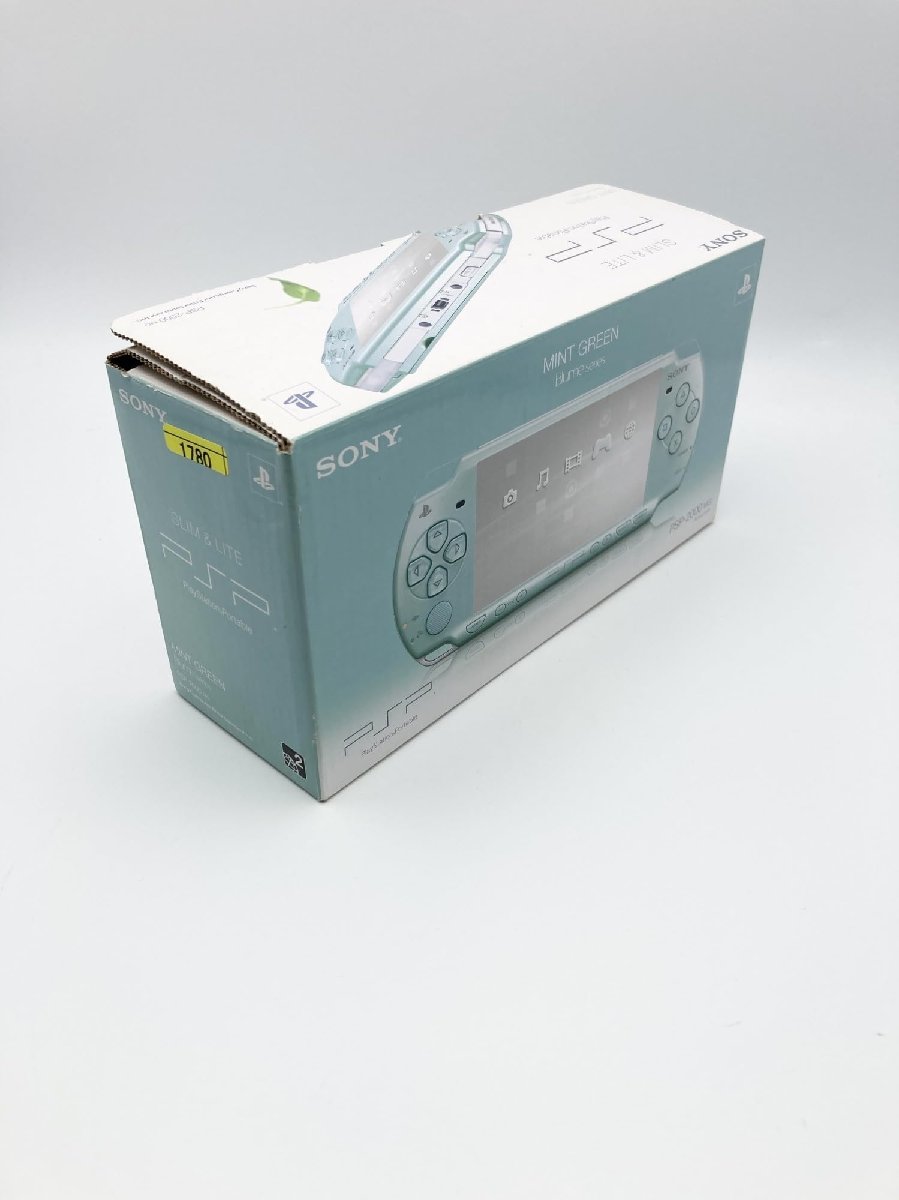 PSP「プレイステーション・ポータブル」 ミント・グリーン (PSP-2000MG)