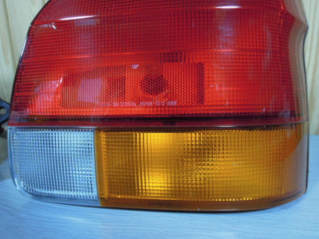  Toyota Corsa EL51 / EL55 задний фонарь левый и правый в комплекте б/у KOITO 16-123 L/R KOITO 53-12003 7002
