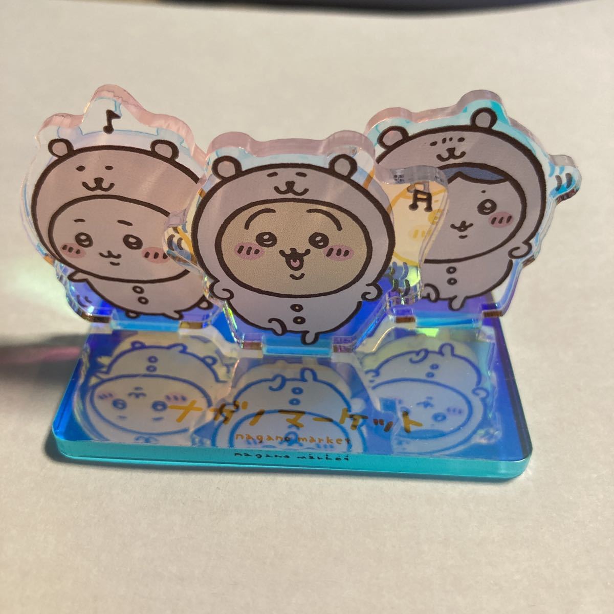 送料込/ちいかわ ナガノマーケット ホログラムアクリルスタンド 送料込/ちいかわ ナガノマーケット ホログラムアクリルスタンド
