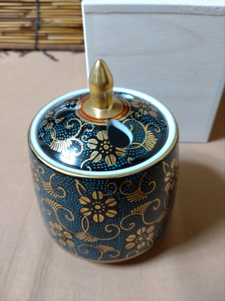 ④九谷焼 仙守 青粒/鉄仙/金彩唐草 香炉 共箱 茶道具 香道具 ④九谷焼 仙守 青粒/鉄仙/金彩唐草 香炉 共箱 茶道具 香道具