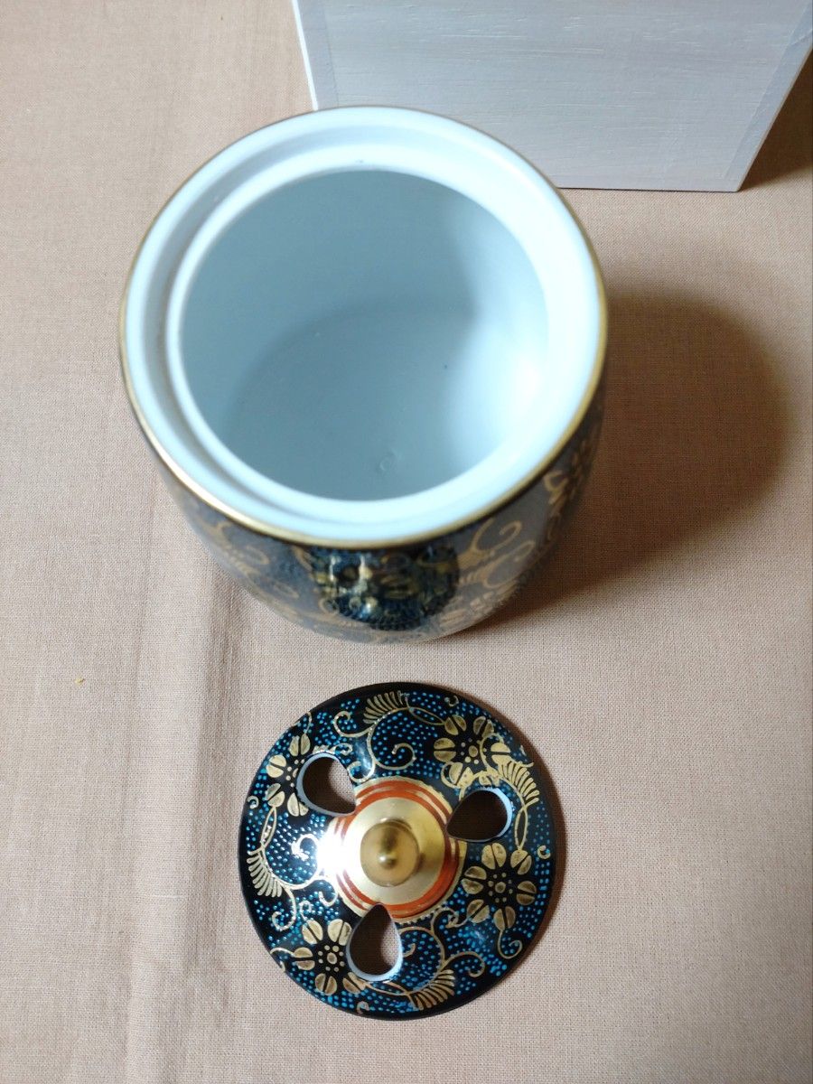 ④九谷焼 仙守 青粒/鉄仙/金彩唐草 香炉 共箱 茶道具 香道具 ④九谷焼 仙守 青粒/鉄仙/金彩唐草 香炉 共箱 茶道具 香道具