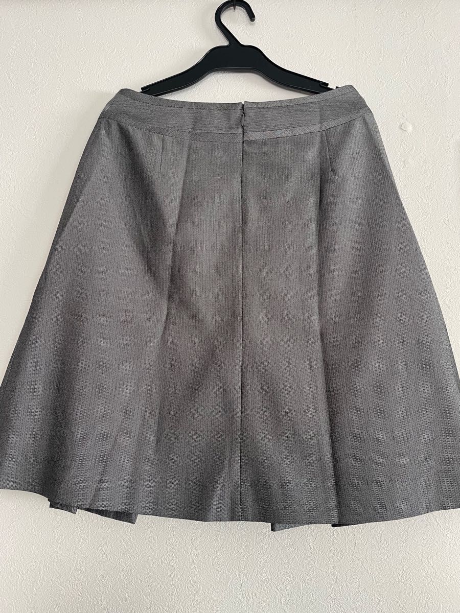 MALE&Co タカキュー ソフトプリーツスカート フレアスカート ひざ丈スカート グレー L 11号 未使用品