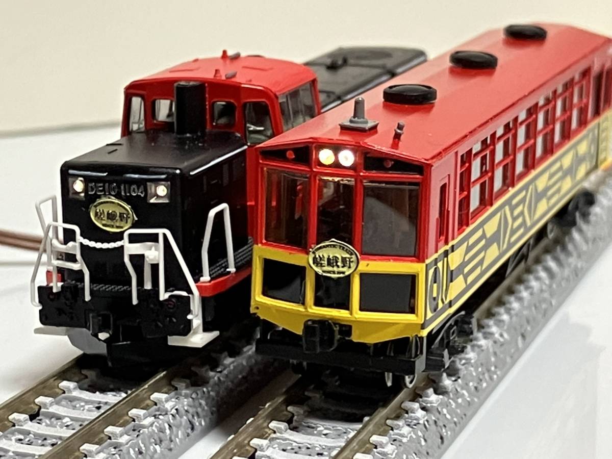 DE10-1104タイプ(TOMIX製改造)・嵯峨野トロッコ列車(金属 DE10-1104タイプ(TOMIX製改造)・嵯峨野トロッコ列車(金属