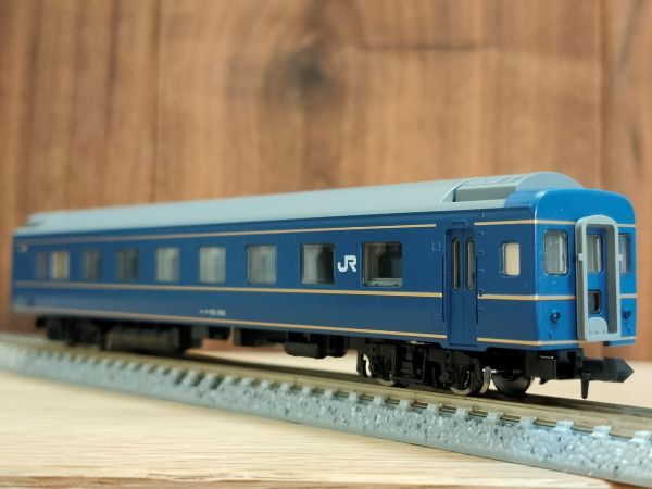 TOMIX 98928 JR 24系「さよならあけぼの」【限定品】より オハネフ25 200形（金帯・折戸）基盤なし【送料無料】オハネフ25 日本海連結に_画像3